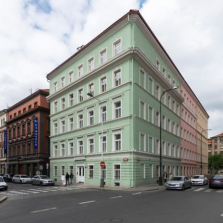 Central Haven Apartments Praga Esterno foto