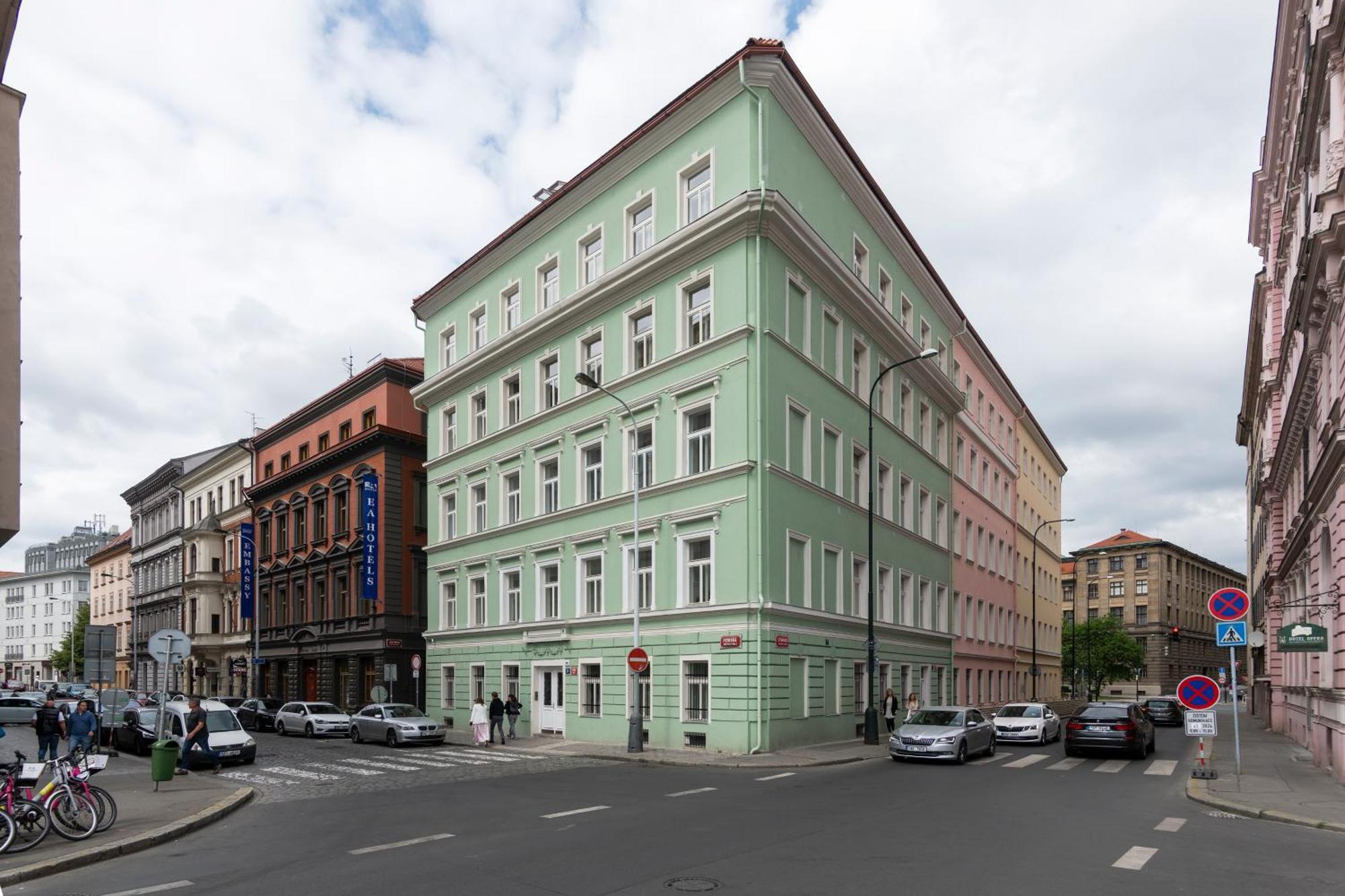 Central Haven Apartments Praga Esterno foto